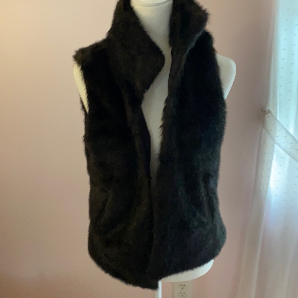 Black fur Vest (faux fur) Excellent condition